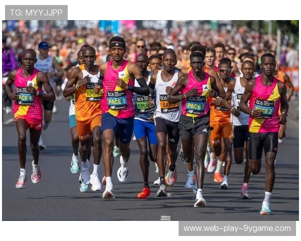 伦敦马拉松热潮不断,选手挑战个人极限,伦敦马拉松2021视频